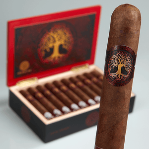 ARCHETYPE AXIS MUNDI CHURCHILL MADURO